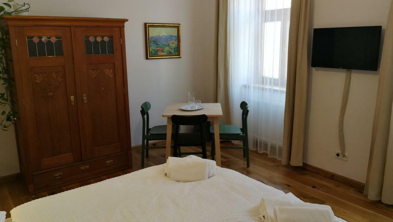 Penzion Stastny Medved Znojmo Dış mekan fotoğraf