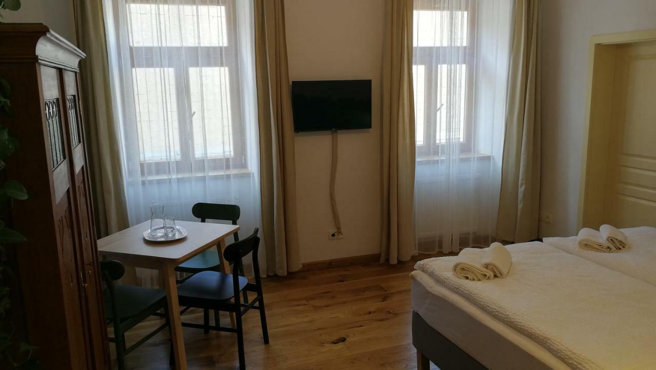Penzion Stastny Medved Znojmo Dış mekan fotoğraf