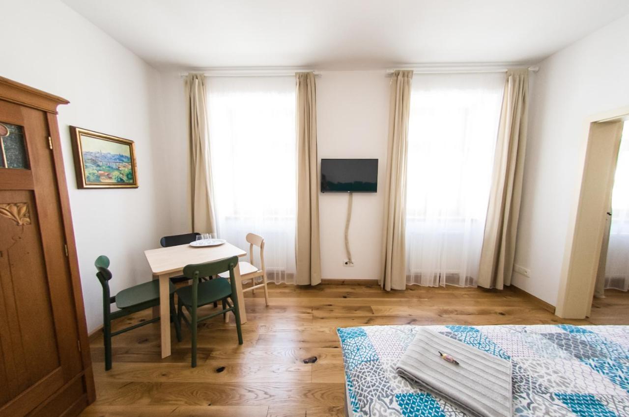 Penzion Stastny Medved Znojmo Dış mekan fotoğraf